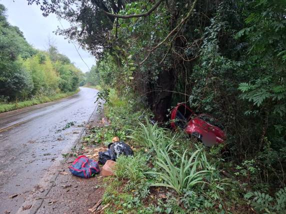 Dois jovens ficaram feridos e forma socorridos para um hospital de Ijuí