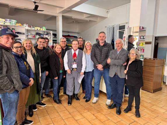 Além dos valores destinados ao hospital, o deputado também indicou outros R$ 400 mil para o município: R$ 300 mil para patrulha agrícola e R$ 100 mil para ações na área da saúde, totalizando R$ 1 milhão em emendas para Três de Maio neste ano.