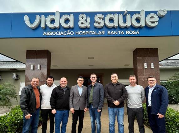 Recebido pelo presidente Sidnei Strejevitch, pelo diretor de infraestrutura Rodrigo Calixto e pelo gerente de urgência e emergência Paulo Cesar Pich, Jeferson Fernandes reforçou o compromisso com a instituição.