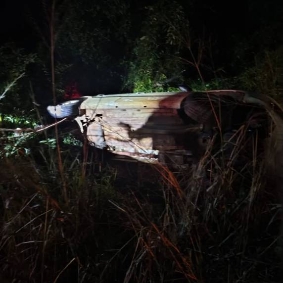 Apesar do susto, não houve registro de feridos. Os danos foram apenas materiais.