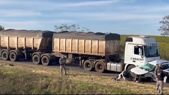 A Polícia Rodoviária Federal atendeu o acidente de trânsito no km 260 da BR-158