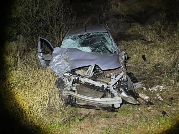 Peugeot Escapade, Toyota Corona e Chevrolet Onix se envolveram em colisão nas Três Pistas, próximo a Passo Fundo