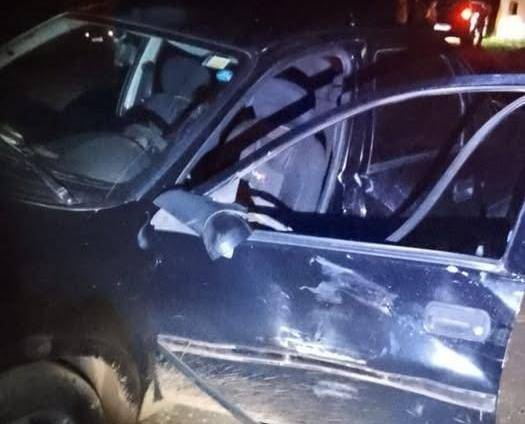 De acordo com informações preliminares, o homem estava em um veículo Corsa Sedan, acompanhado de sua companheira e ao desce do carro foi atropelado por outro veículo