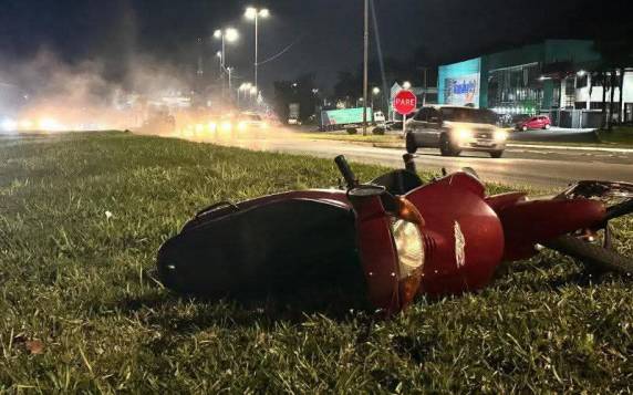 O motociclista foi encaminhado ao Hospital Municipal de Novo Hamburgo em estado considerado estável. Ele estava sozinho na moto.