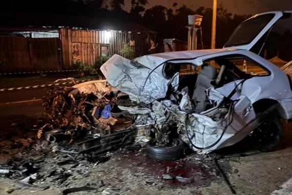 Homem teria perdido o controle do veículo e invadido a pista contrária