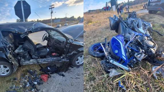 Acidente entre carro e moto ocorreu neste domingo (13)