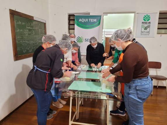 A atividade tem como objetivo avaliar a viabilidade dos negócios e aplicar práticas de comercialização.