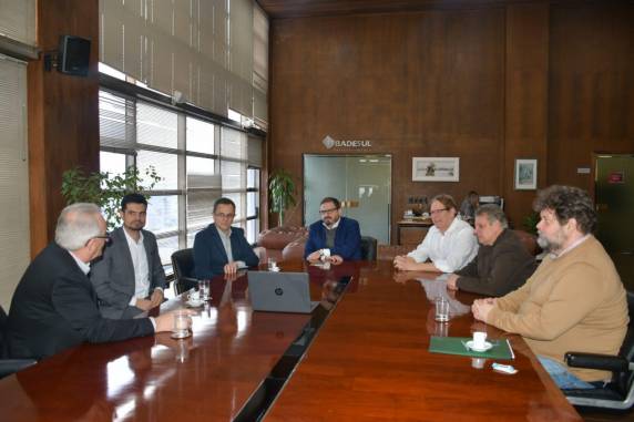 As reuniões com as instituições de diferentes setores contaram com a presença do prefeito, Anderson Mantei, e do presidente da Fenasoja 2026, Marcos Eduardo Servat.