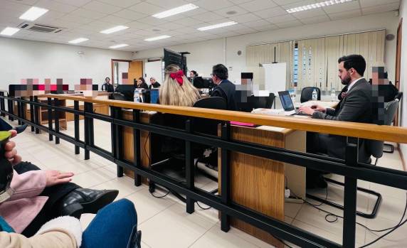 A sessão foi presidida pela Juíza de Direito Jaquelline Santos Silva, da 1ª Vara Judicial do Forum de Três de Maio