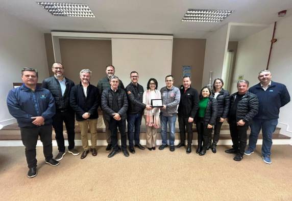 O ato foi realizado no Anfiteatro do Hospital, reunindo representantes de várias entidades