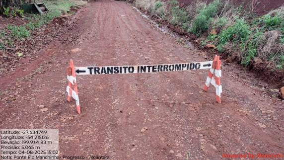 A interrupção se faz necessária devido aos danos causados pelo elevado volume de chuvas registrados nos últimos dias