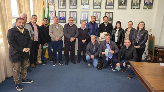 Comissão busca referências para implantação de cooperativa de reciclagem