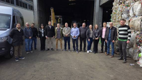 Comissão busca referências para implantação de cooperativa de reciclagem