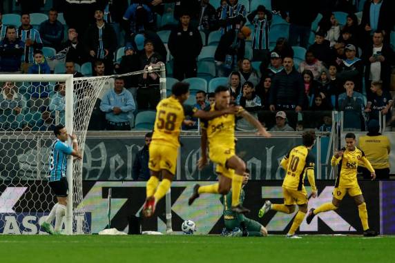 Gol do time pernambucano, que não vencia há 19 partidas, foi marcado por Matheusinho no início do segundo tempo