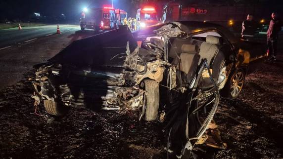 As duas pessoas foram levadas para atendimento no Hospital de Caridade Frei Clemente.