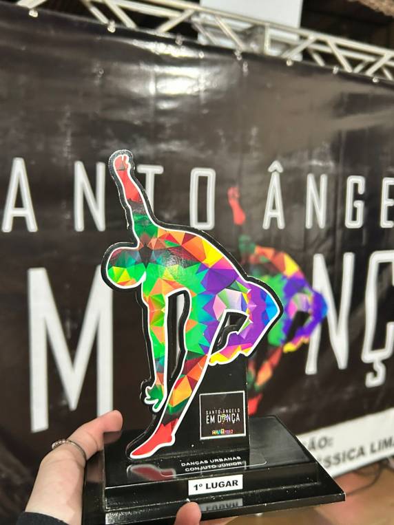 A coreografia ''Just Fun'' garantiu o 1º lugar na categoria Júnior do estilo Danças Urbanas no 19º Festival Santo Ângelo em Dança.
