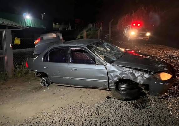 No automóvel estavam duas pessoas, um homem e uma mulher, moradores de Gaurama.