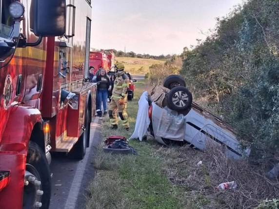 Conforme o Corpo de Bombeiros, a vítima estava de passageira em um veículo Celta, com placas de São Sepé.