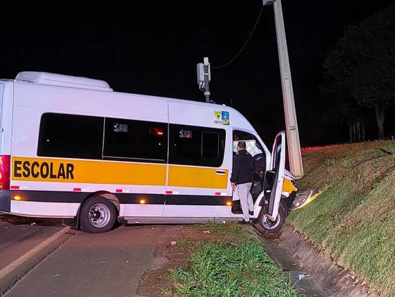 Colisão ocorreu no trevo de acesso à CCGL, na ERS-342, na noite deste domingo
