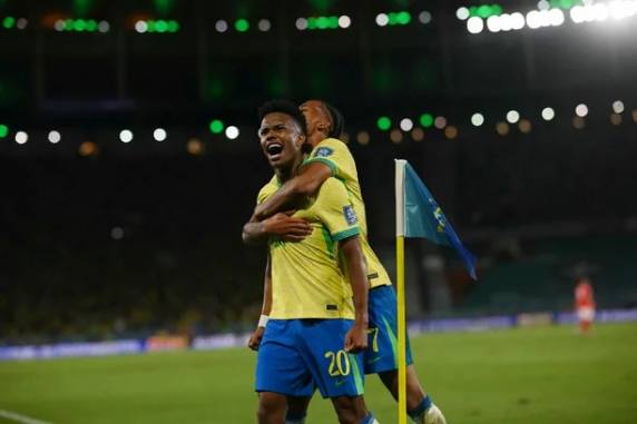 Seleção não teve trabalho contra o pior time das Eliminatórias. Próximo jogo será na terça-feira diante da Bolívia, na altitude de El Alto