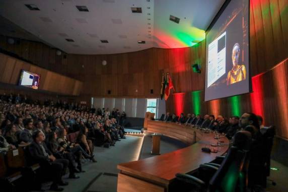 Ferramenta marca novo ciclo de inovação tecnológica no Ministério Público do RS, com foco em eficiência e atendimento à sociedade.