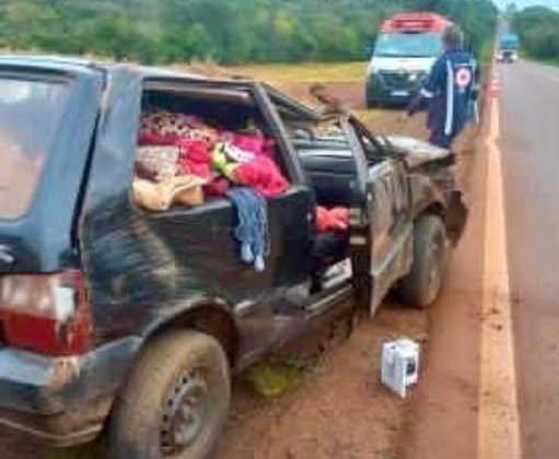 Condutor de Fiat Uno foi socorrido pelo SAMU e encaminhado ao hospital em Caibaté