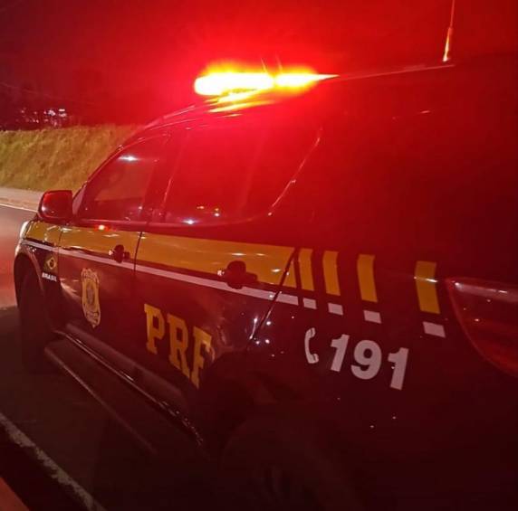 Homem não resistiu aos ferimentos após batida registrada na noite desta segunda-feira (08)