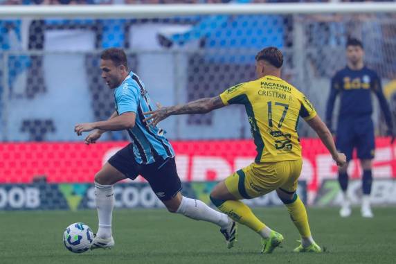 Em partida que marcou o retorno de Arthur, Tricolor é derrotado por 1 a 0 e fica a três pontos da zona de rebaixamento do Brasileirão