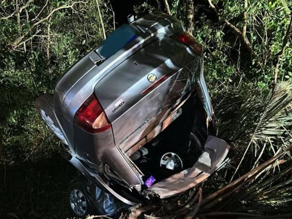 Colisão ocorreu na ERS-344 na noite deste sábado (13); vítimas foram encaminhadas ao Hospital Vida e Saúde de Santa Rosa