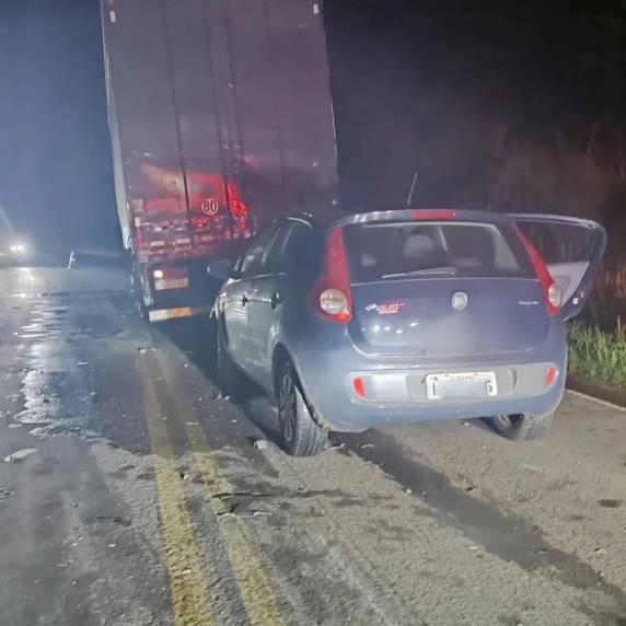 Colisão deixou feridos e interditou parcialmente a ERS-324 entre Casca e Vila Maria na noite deste domingo