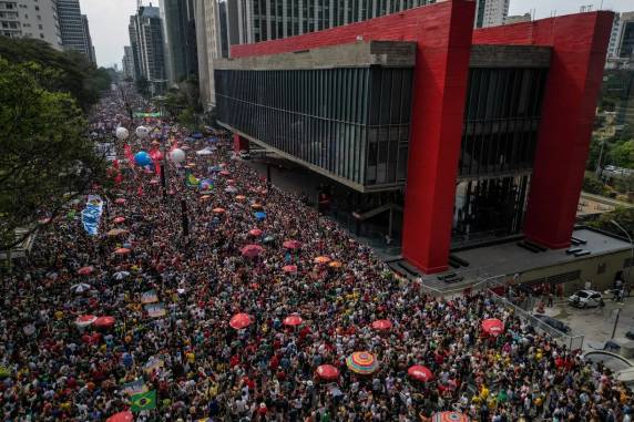 Ao menos 33 cidades brasileiras têm protestos marcados para este domingo