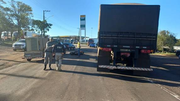 Homem de 53 anos, natural de Seberi, não resistiu após ser atropelado por caminhão