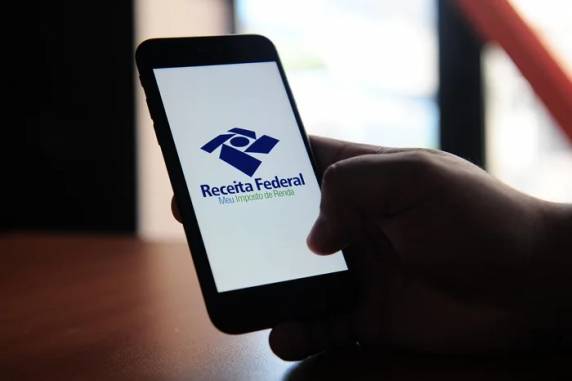 Deputados passaram o dia reunidos buscando consenso para versão final do texto antes da votação