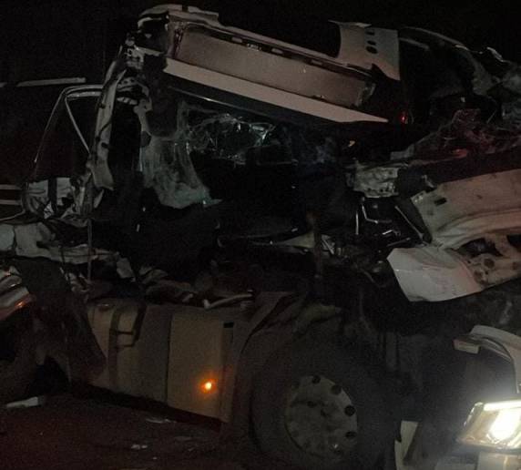 Acidente ocorreu no início da madrugada deste sábado (04), próximo ao Hotel Renascer