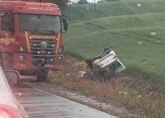 Acidente ocorreu na manhã desta segunda-feira (06) na RS-155; vítima ficou presa às ferragens e foi socorrida pelos bombeiros