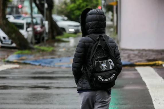 A mínima do dia atinge os 7ºC em cidades da Campanha, do Sul e da Serra; máxima não passa dos 21ºC no Estado