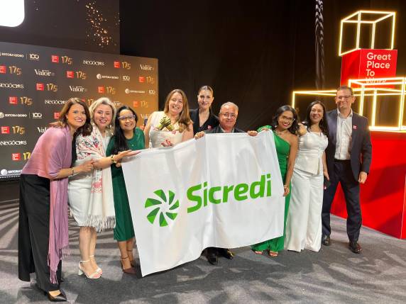 Instituição financeira cooperativa ficou em 1º lugar no ranking GPTW 2025, na categoria Gigantes