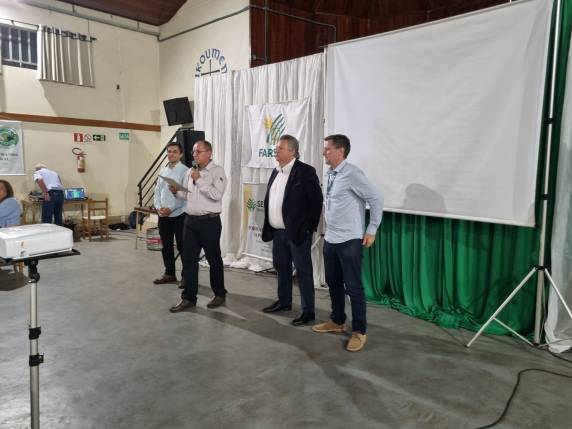 Evento realizado na noite desta sexta-feira (10) reuniu associados e autoridades; Domingos Velho Lopes abordou desafios do setor primário diante das mudanças climáticas