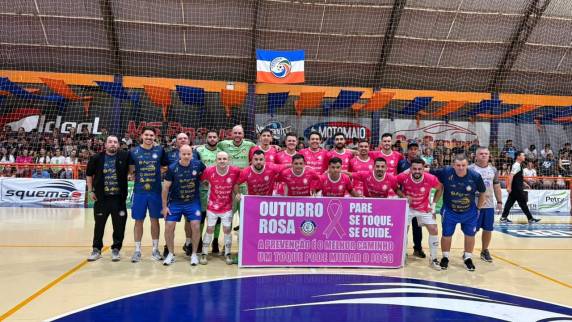 Equipe três-maiense venceu a Associação Catuípe por 8 a 4 e agora enfrenta o Rodeio Futsal na decisão