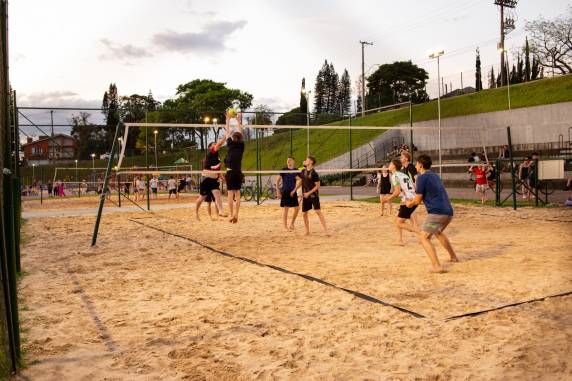Espetáculo do projeto ''Vem Dançar TM'' e atividade ''Domingando com Saúde - Câmbio'' valorizam a arte, o movimento e a inclusão social