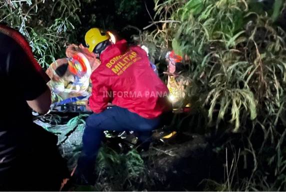 Homem caiu em ribanceira após perder o controle da moto na curva do bairro Serrana
