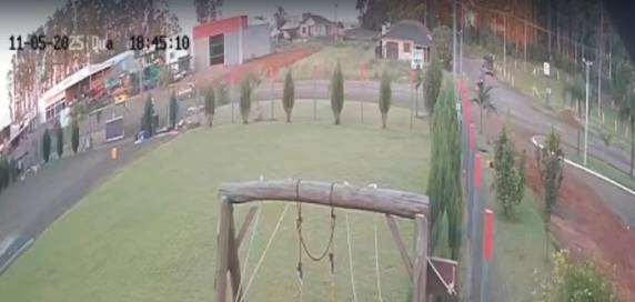 Homem dirigia na contramão. Menino de 13 anos pedalava no acostamento e foi atropelado ao tentar cruzar a rodovia