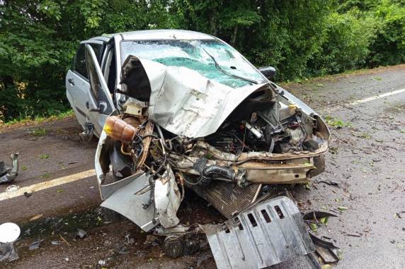 Caso aconteceu no km 118 da rodovia, por volta das 3h30min deste sábado
