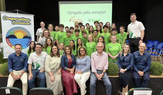 Estudantes de quatro escolas municipais fundaram a Cooper Horizonte