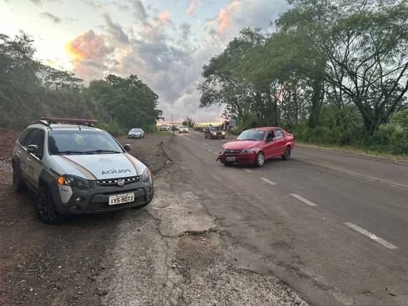 Colisão entre Siena e Corolla ocorreu na comunidade São Rafael, em Ametista do Sul