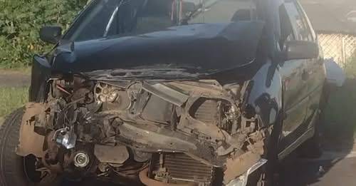 Colisão ocorreu na manhã desta segunda-feira na RSC-453