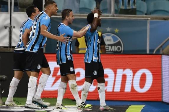 Gols da partida foram marcados por Facundo Torres e Benedetti, para o Verdão, e Amuzu, Carlos Vinícius e Willian para o Tricolor