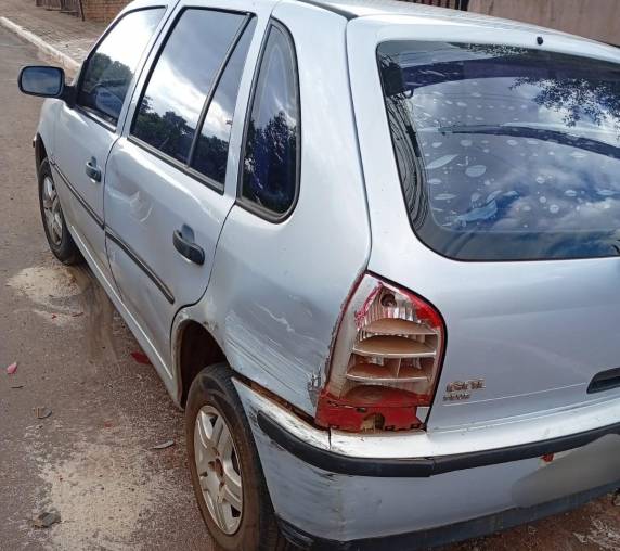 Câmera de monitoramento flagrou o momento do impacto na Perimetral Norte