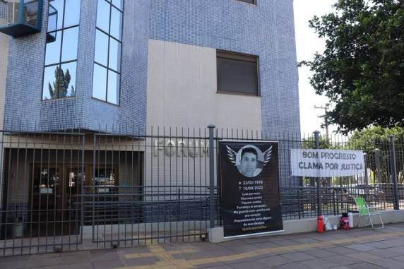 Falta de jurados e alto custo de segurança levam Justiça a remarcar sessão do Tribunal do Júri para março de 2026