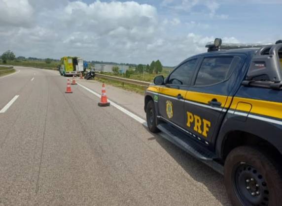 Vítima perdeu o controle da motocicleta e morreu no local